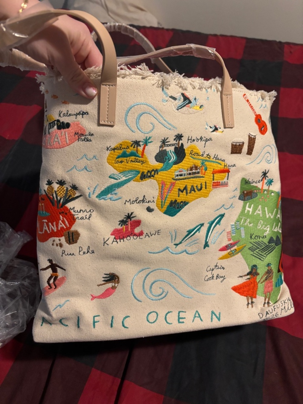 Spartina 449 Hawaiian Island Canvas Tote - Picture 3 of 8